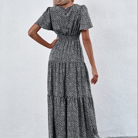 NEW Super Cute Boho Ditsy Black and White Print Maxi Layered Dress Shirred Waist - Picture 4 of 5